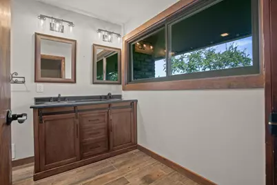 565 Lakota Lane, Chaska, MN 55318 - Photo 37