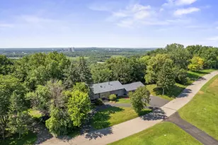 565 Lakota Ln, Chaska, MN 55318 - Photo 1