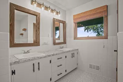 565 Lakota Lane, Chaska, MN 55318 - Photo 45