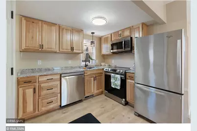1040 Rose Avenue E, Saint Paul, MN 55106 - Photo 5