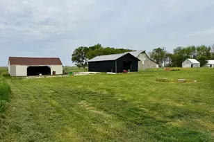 27229 State Hwy 264, Worthington, MN 56187 - Photo 27