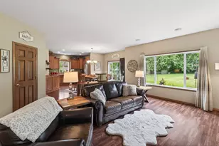 837 Boldt St, Chaska, MN 55318 - Photo 7