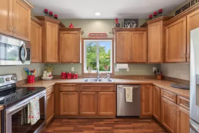 837 Boldt Street, Chaska, MN 55318 - Photo 11
