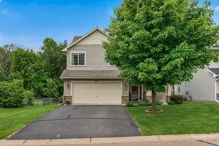 837 Boldt St, Chaska, MN 55318 - Photo 3