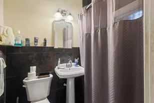 409 Thomas Ave S, Minneapolis, MN 55405 - Photo 15