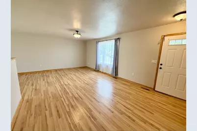 822 9th Avenue SW, Perham, MN 56573 - Photo 3