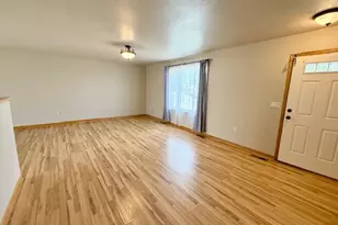 822 9th Ave SW, Perham, MN 56573 - Photo 3
