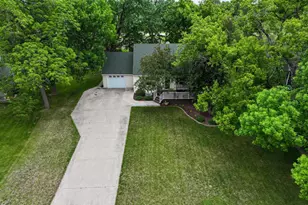 406 Fingal Ct, Alexandria, MN 56308 - Photo 5