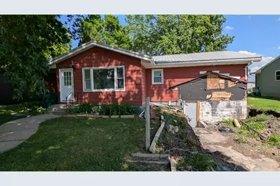 781 4th Avenue SE, Wells, MN 56097 - Photo 5