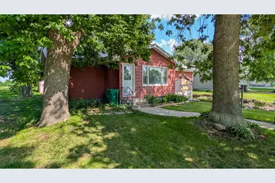 781 4th Avenue SE, Wells, MN 56097 - Photo 1