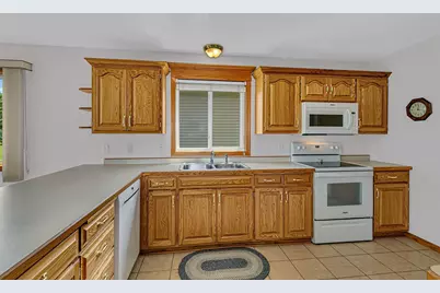 1037 Diamond Willow Circle, Waite Park, MN 56387 - Photo 5