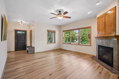 11585 Laketowne View, Albertville, MN 55301 - Photo 13