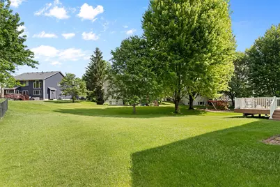 17432 Tessmer Court, Eden Prairie, MN 55347 - Photo 25