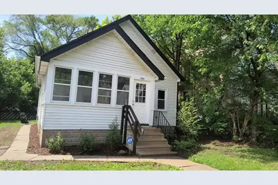 1050 Wilson Avenue, Saint Paul, MN 55106 - Photo 1