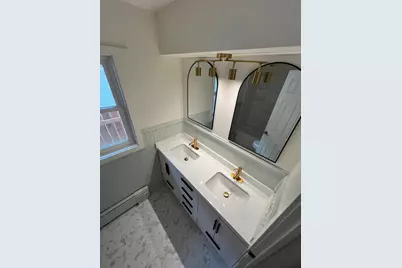 2401 7th Avenue E, Hibbing, MN 55746 - Photo 25