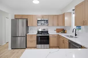 3910 65th St E, Inver Grove Heights, MN 55076 - Photo 3