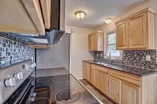 6830 Toledo Ave N, Brooklyn Center, MN 55429 - Photo 11