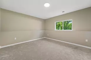 1886 Desoto Street N, Maplewood, MN 55117 - Photo 9
