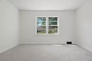 761 Nevada Ave E, Saint Paul, MN 55106 - Photo 15