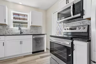 761 Nevada Avenue E, Saint Paul, MN 55106 - Photo 5