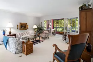 7250 Lewis Ridge Pkwy, Edina, MN 55439 - Photo 3