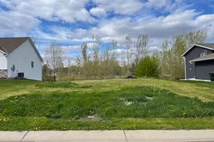 1555 9th Ave, Hutchinson, MN 55350 - Photo 1