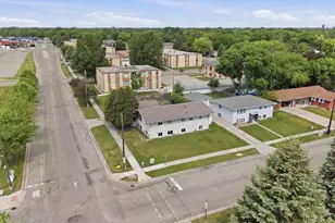 1014 24th Ave S, Moorhead, MN 56560 - Photo 3