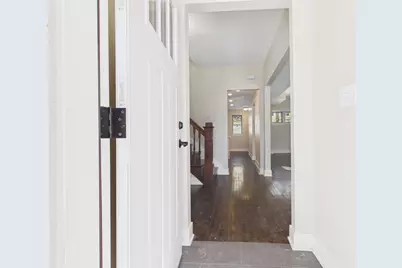2427 17th Avenue S, Minneapolis, MN 55404 - Photo 3