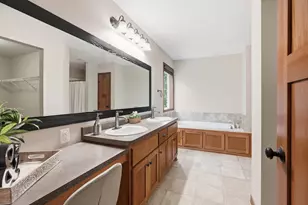 7117 Oakridge Trail, Shakopee, MN 55379 - Photo 35