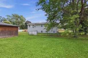 5116 Edgewood Ave N, Crystal, MN 55428 - Photo 5
