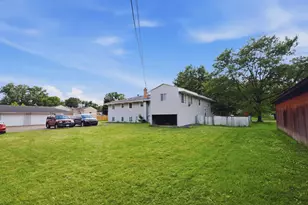 5116 Edgewood Ave N, Crystal, MN 55428 - Photo 7