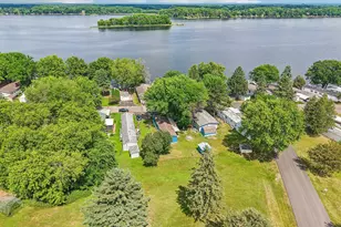 13100 318th St, Lindstrom, MN 55045 - Photo 33
