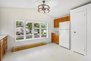 13100 318th St, Lindstrom, MN 55045 - Photo 11