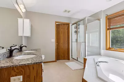 3794 Smithfield Curve, Woodbury, MN 55129 - Photo 5