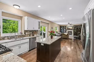 9176 Tewsbury Gate N, Maple Grove, MN 55311 - Photo 3