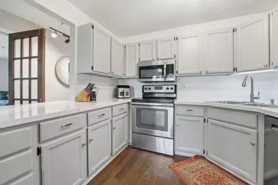 2120 Ridge Drive #34, Saint Louis Park, MN 55416 - Photo 9
