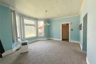 989 Conway St, Saint Paul, MN 55106 - Photo 5