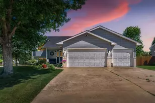1831 73rd St, Hugo, MN 55038 - Photo 1