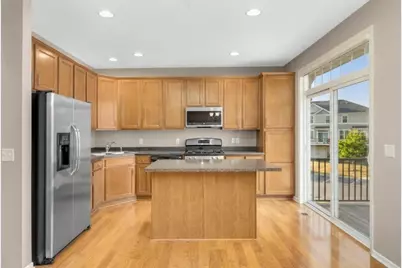 8405 Norwood Lane N, Maple Grove, MN 55369 - Photo 5