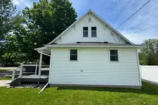 114 Central Ave S, Bertha, MN 56437 - Photo 5