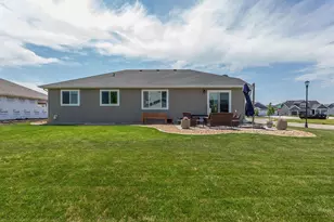3977 49th Ave S, Fargo, ND 58104 - Photo 5