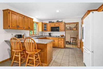 321 Carriage Hill Drive W, Hinckley, MN 55037 - Photo 5