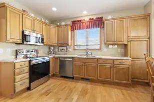 1707 14th Ct W, Hastings, MN 55033 - Photo 7