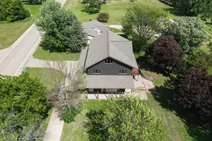 831 2nd St SW, Glenville, MN 56036 - Photo 3
