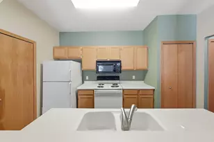 14172 Plymouth Ave, Burnsville, MN 55337 - Photo 9