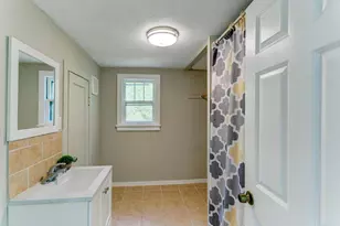 1612 County Rd C E, Maplewood, MN 55109 - Photo 15