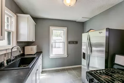 1612 County Road C E, Maplewood, MN 55109 - Photo 5