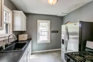 1612 County Rd C E, Maplewood, MN 55109 - Photo 5