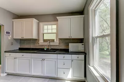 1612 County Road C E, Maplewood, MN 55109 - Photo 3