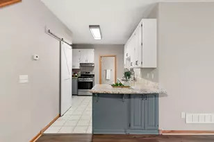 2008 Parkway Ave, Shakopee, MN 55379 - Photo 7